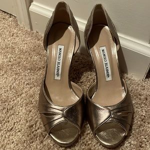 Gold Manolo Blahnik heels